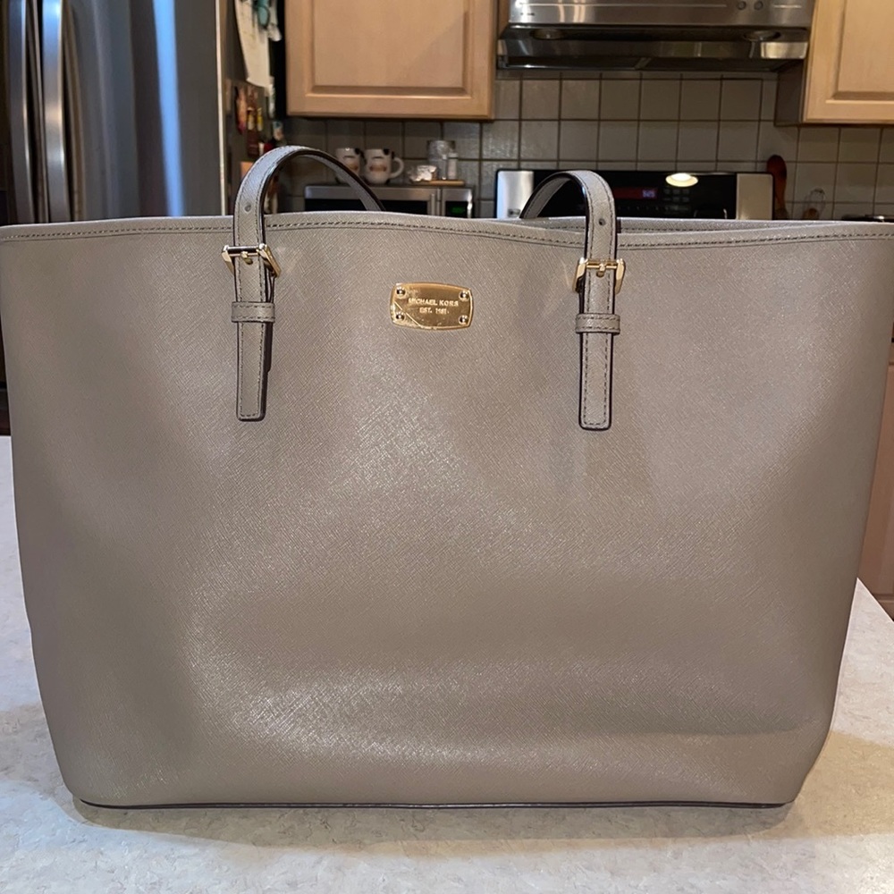 Michael Kors tote